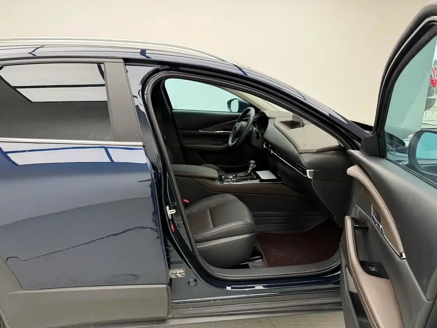 Mazda CX-30 2022 2.0L Automatic Comfort Edition — миниатюра 11