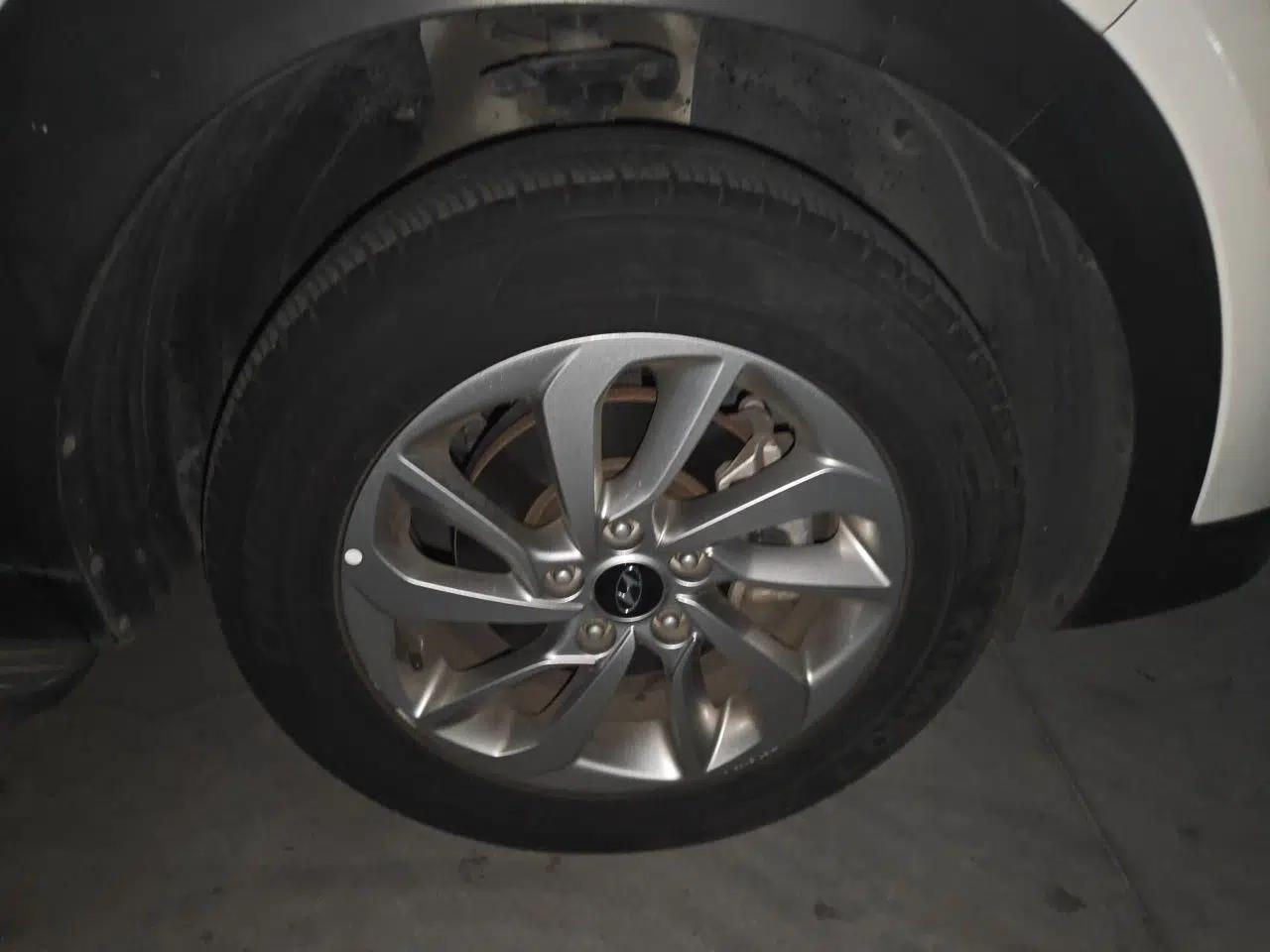 Hyundai Tucson 2015 1.6T Dual-Clutch Two-Wheel-Drive Smart Model — миниатюра 8