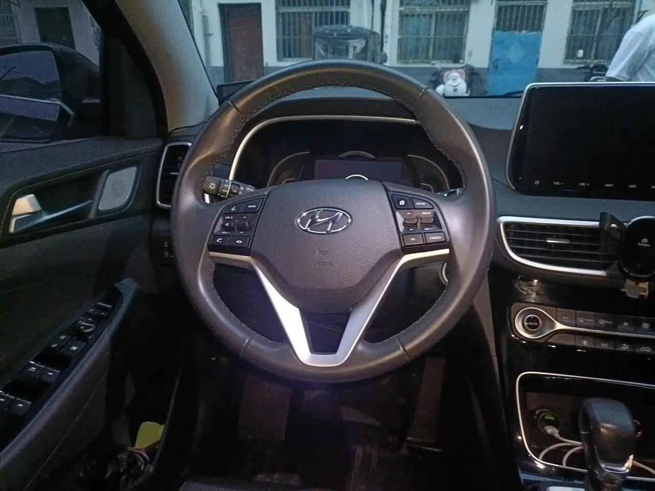 Hyundai Tucson 2019 280TGDi Dual-Clutch Two-Wheel Drive Fashion Edition China V Standard — миниатюра 11