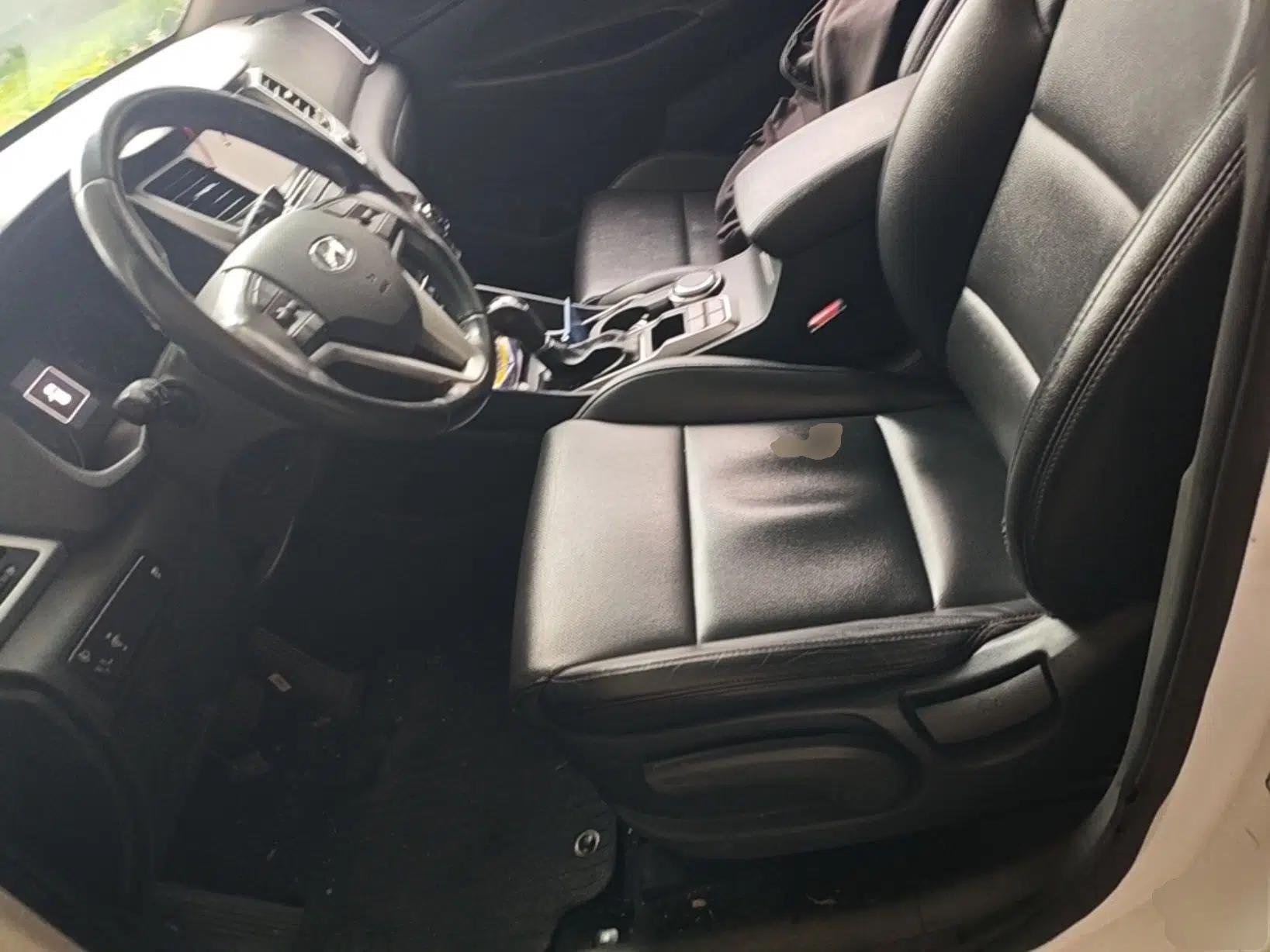 Hyundai Tucson 2015 1.6T Dual-Clutch Two-Wheel-Drive Smart Model — миниатюра 18