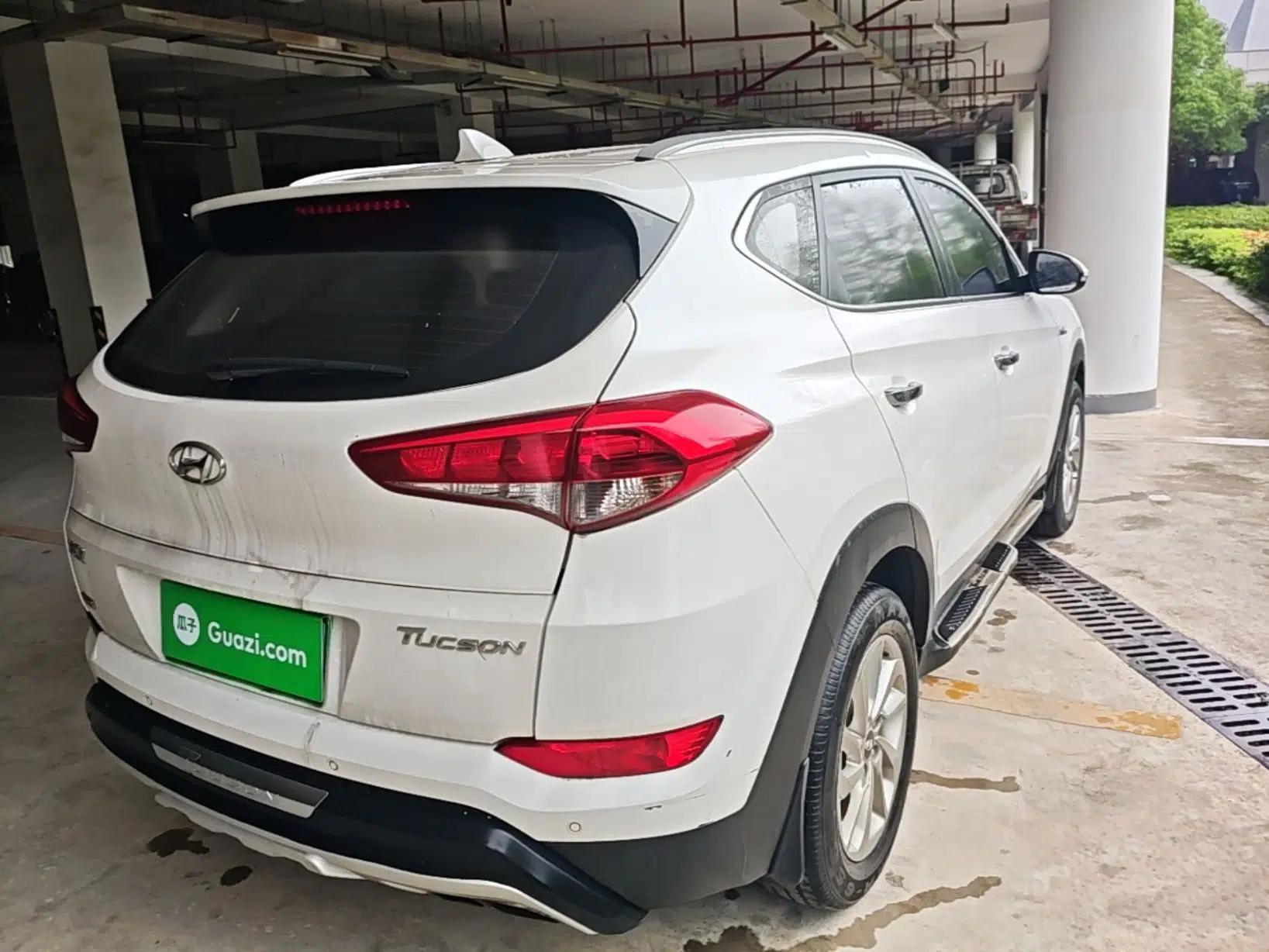 Hyundai Tucson 2015 1.6T Dual-Clutch Two-Wheel-Drive Smart Model — миниатюра 6