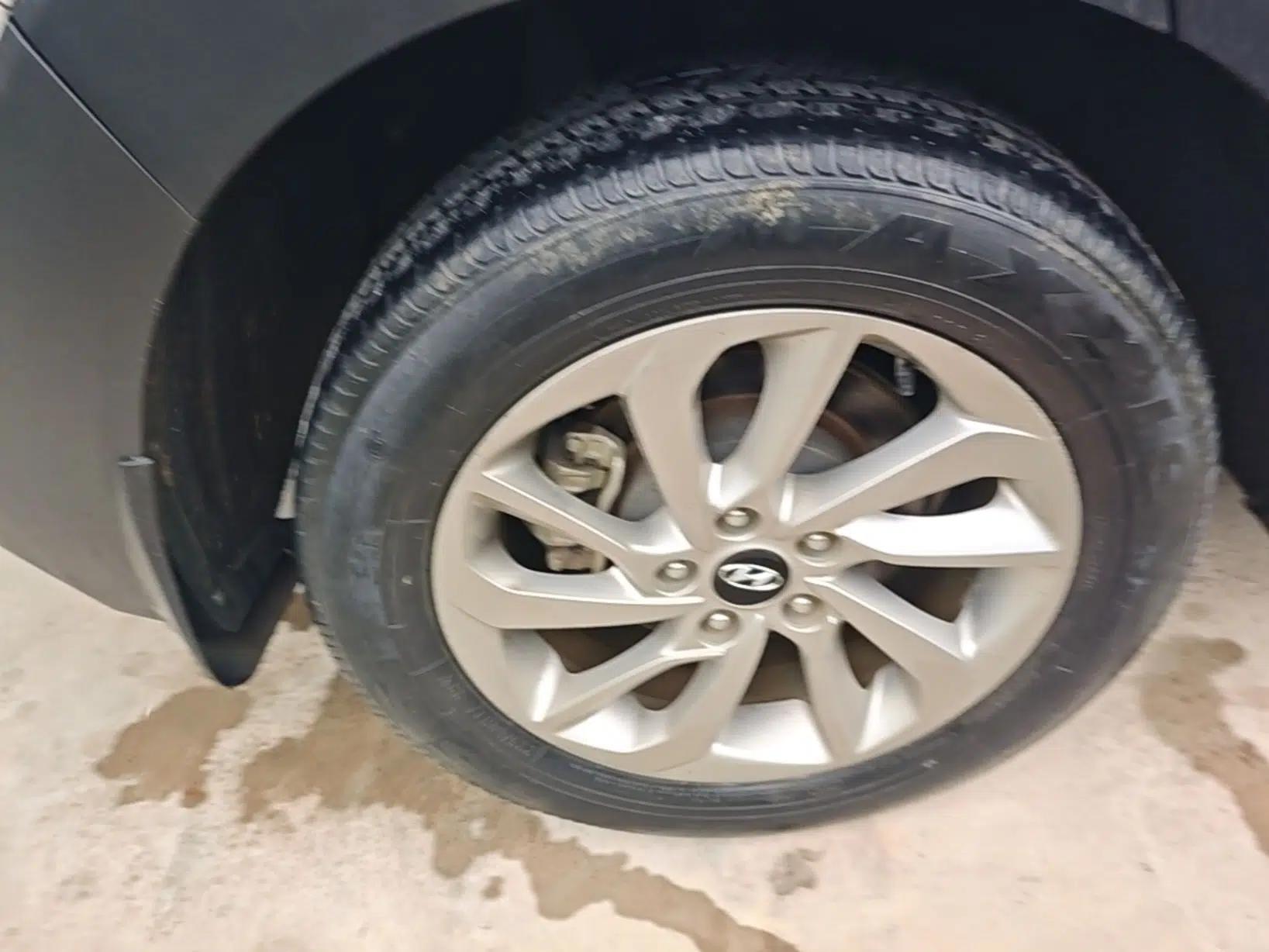 Hyundai Tucson 2015 1.6T Dual-Clutch Two-Wheel-Drive Smart Model — миниатюра 10