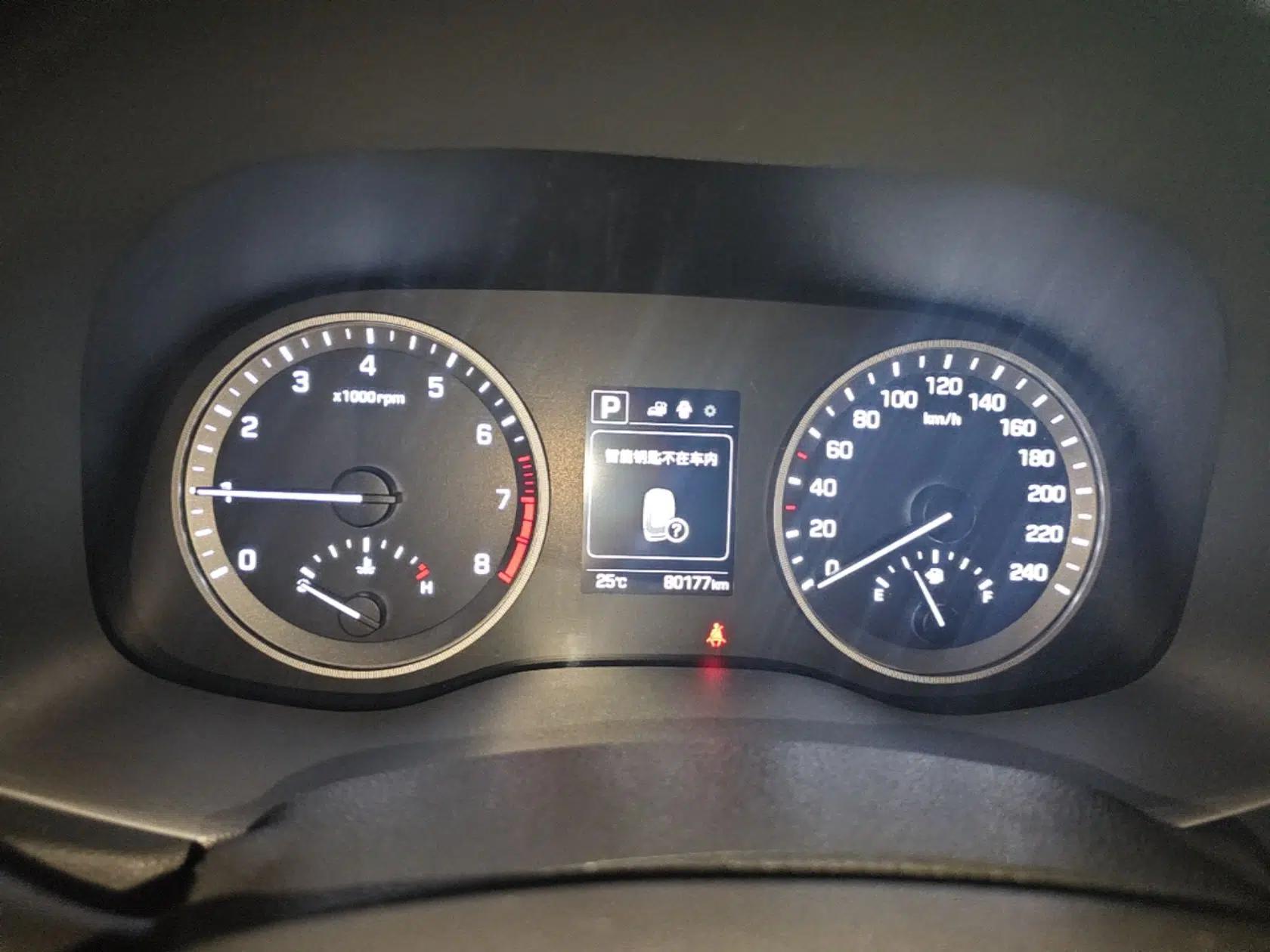 Hyundai Tucson 2015 1.6T Dual-Clutch Two-Wheel-Drive Smart Model — миниатюра 15