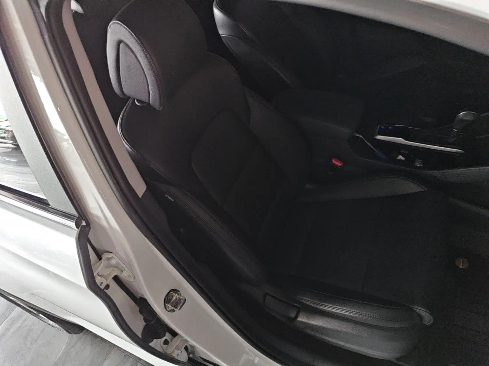 Hyundai Tucson 2015 1.6T Dual-Clutch Two-Wheel-Drive Smart Model — миниатюра 23