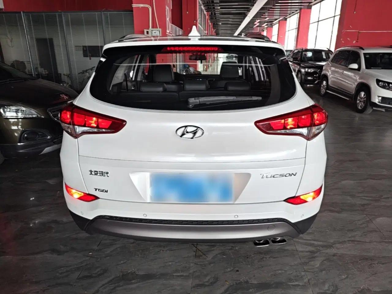 Hyundai Tucson 2015 1.6T Dual-Clutch Two-Wheel-Drive Smart Model — миниатюра 5