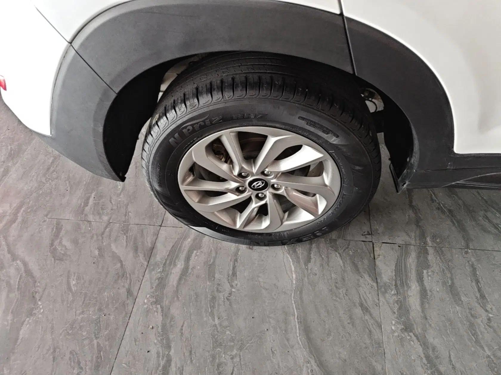 Hyundai Tucson 2015 1.6T Dual-Clutch Two-Wheel-Drive Smart Model — миниатюра 10