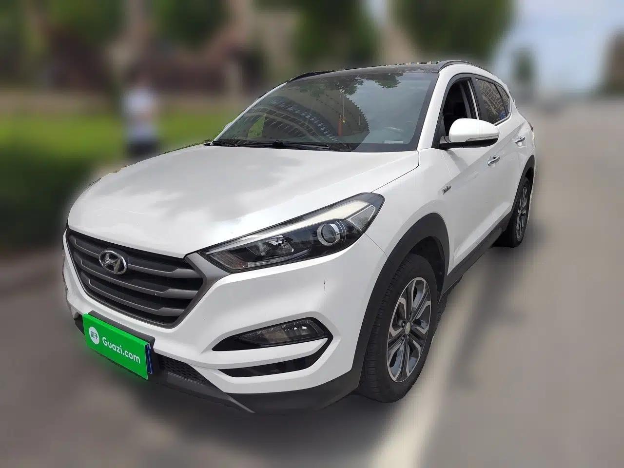 Hyundai Tucson 2015 1.6T Dual-Clutch Two-Wheel-Drive Leading Model — миниатюра 1