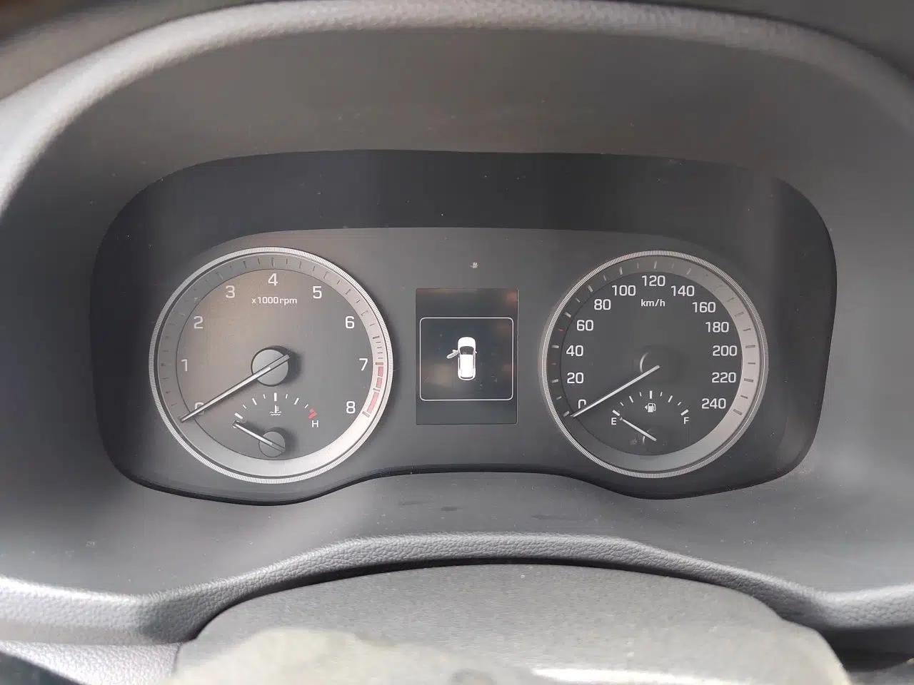 Hyundai Tucson 2015 1.6T Dual-Clutch Two-Wheel-Drive Leading Model — миниатюра 12
