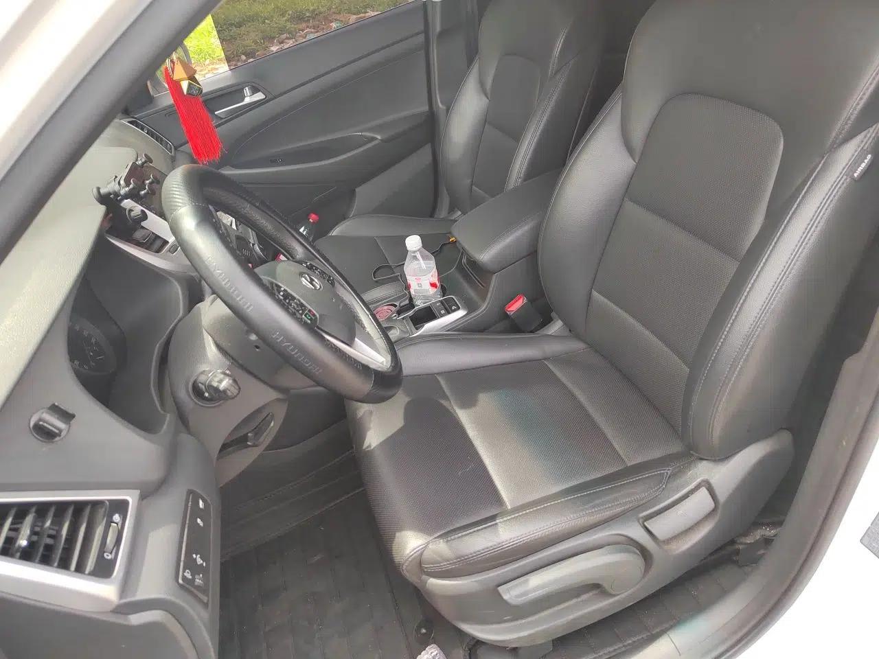 Hyundai Tucson 2015 1.6T Dual-Clutch Two-Wheel-Drive Leading Model — миниатюра 16