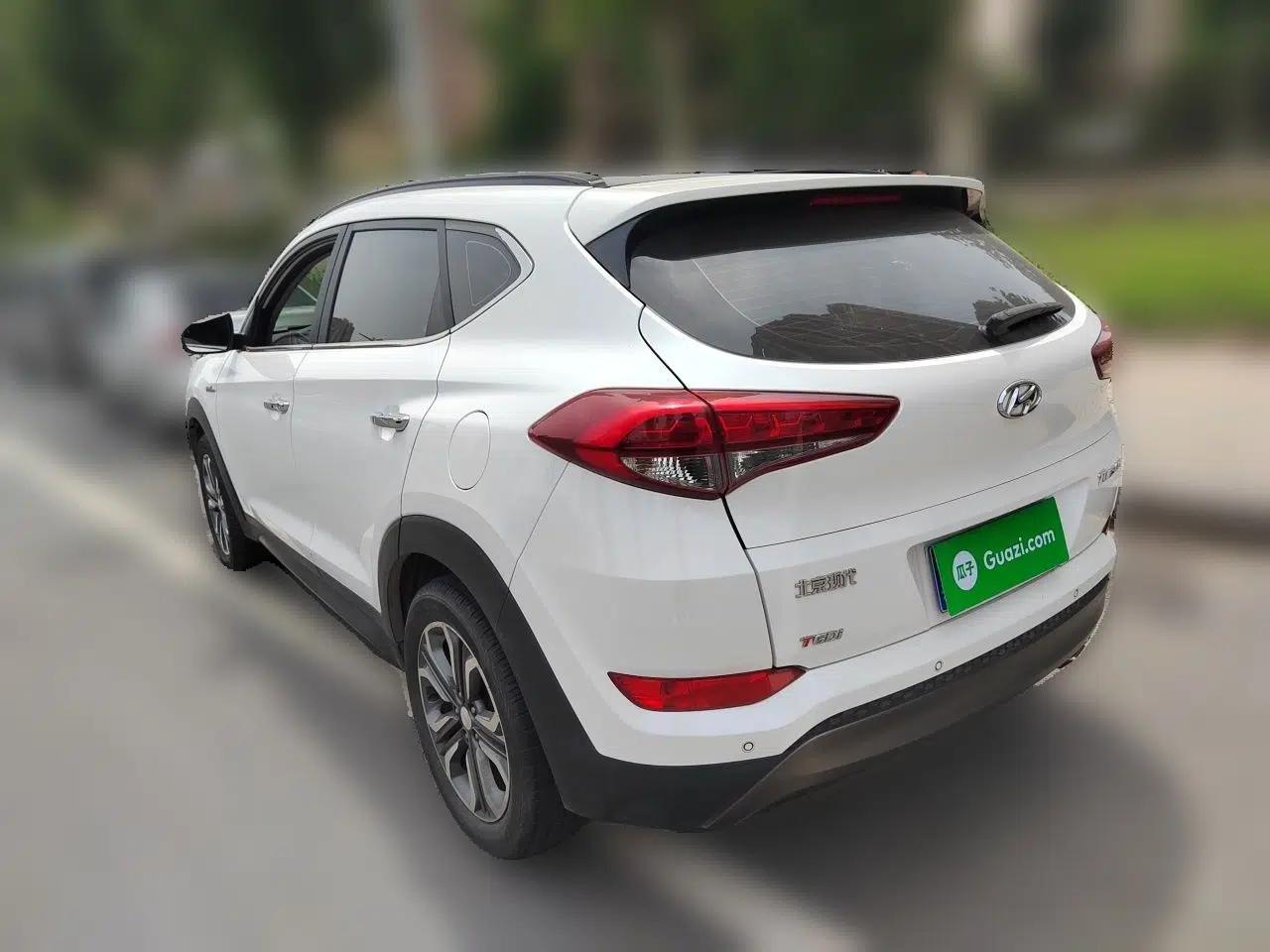 Hyundai Tucson 2015 1.6T Dual-Clutch Two-Wheel-Drive Leading Model — миниатюра 4