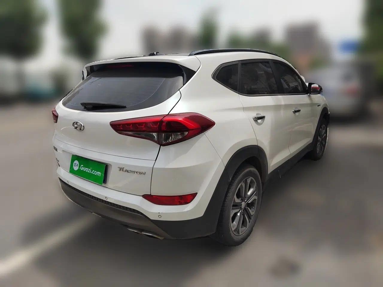 Hyundai Tucson 2015 1.6T Dual-Clutch Two-Wheel-Drive Leading Model — миниатюра 6
