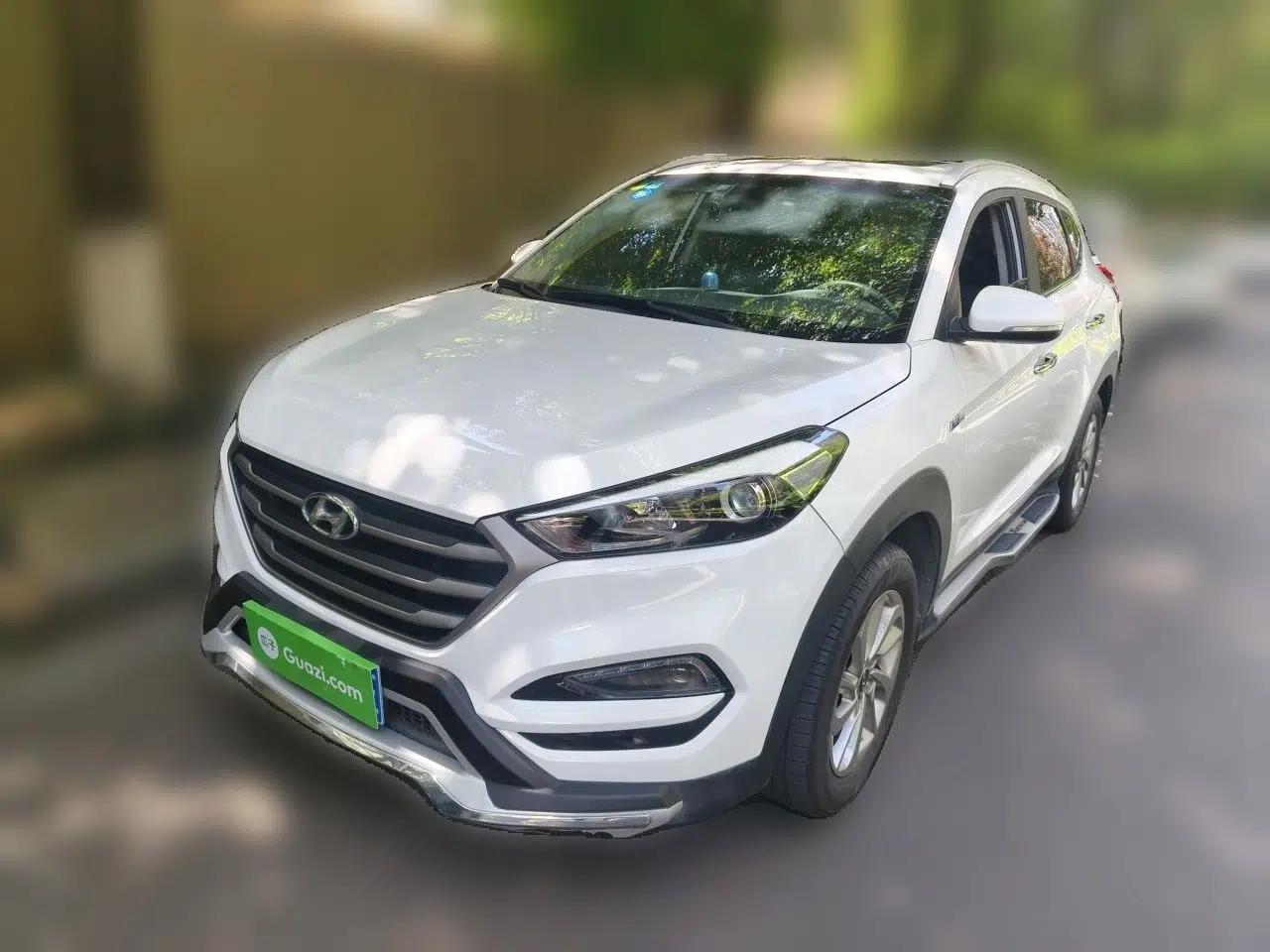Hyundai Tucson 2015 1.6T Dual-Clutch Two-Wheel-Drive Smart Model — миниатюра 1