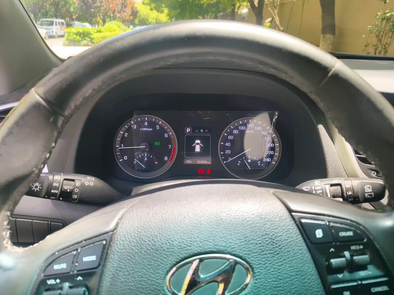 Hyundai Tucson 2015 1.6T Dual-Clutch Two-Wheel-Drive Smart Model — миниатюра 12