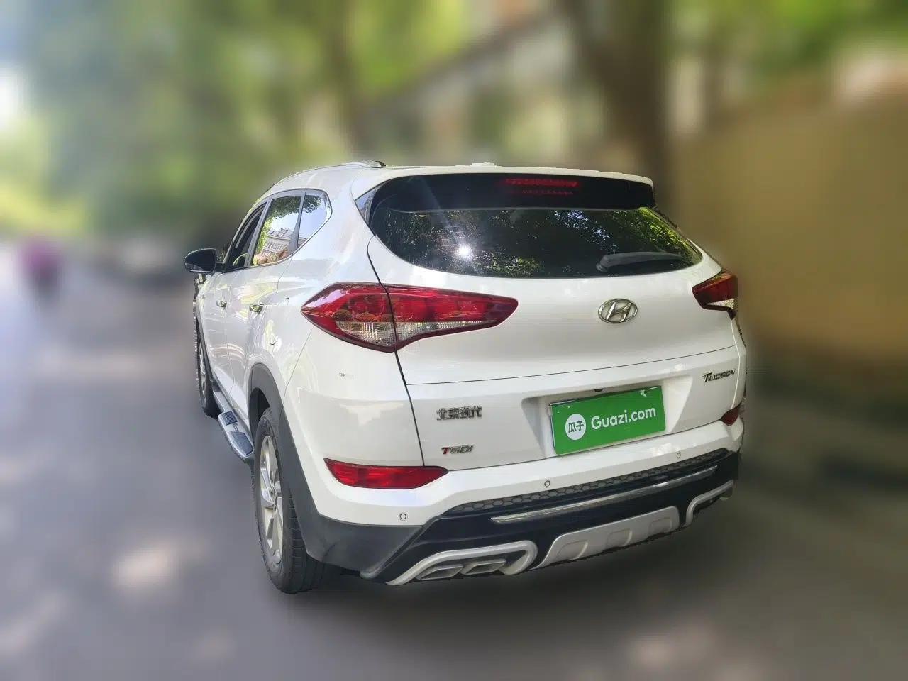 Hyundai Tucson 2015 1.6T Dual-Clutch Two-Wheel-Drive Smart Model — миниатюра 4