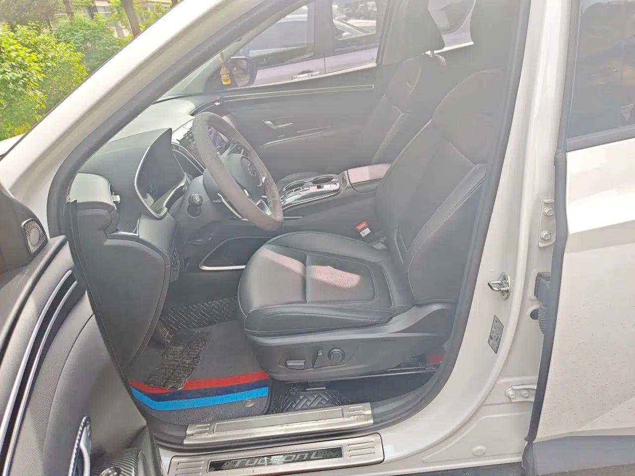 Hyundai Tucson 2023 Tucson L 1.5T Automatic Two-Wheel Drive GLX Elite Edition — миниатюра 16