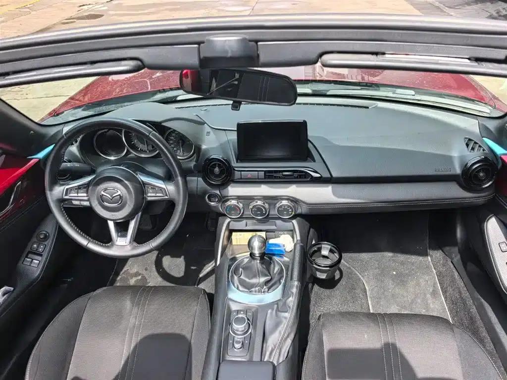 Mazda MX-5 2023 2.0L Manual — миниатюра 5
