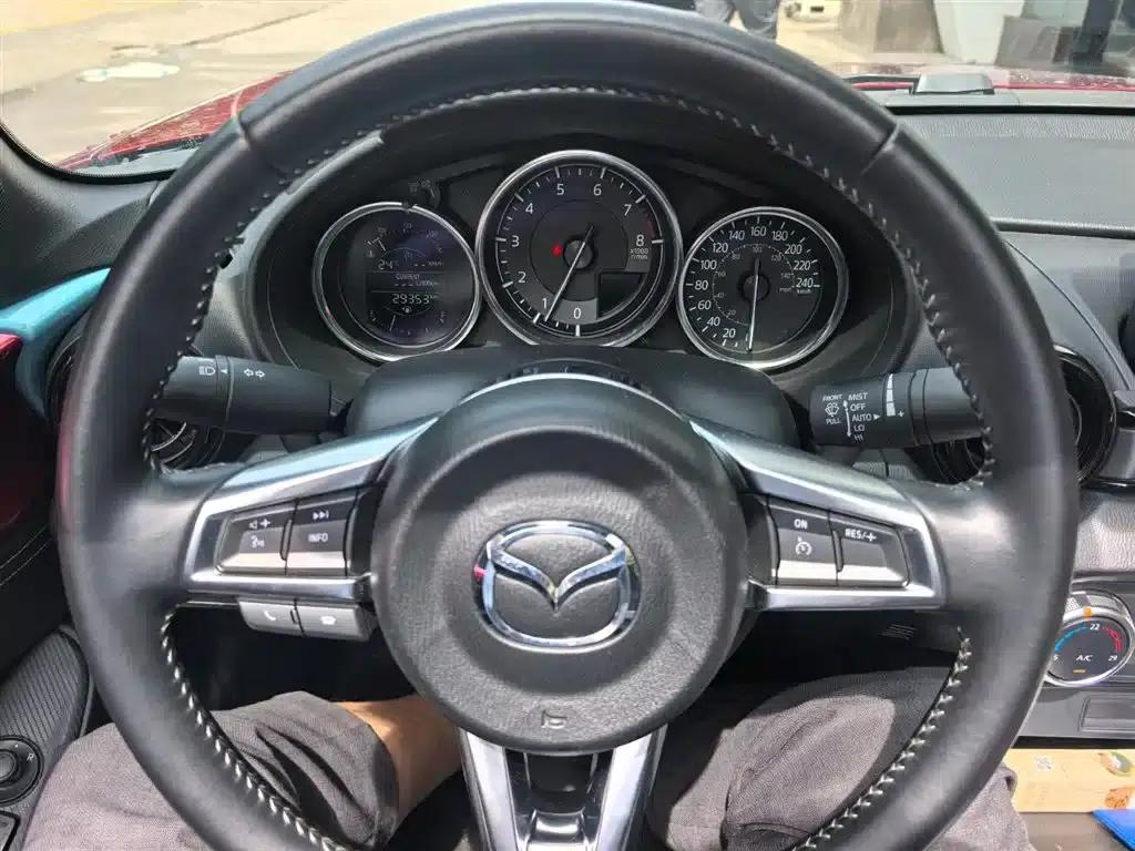 Mazda MX-5 2023 2.0L Manual — миниатюра 6