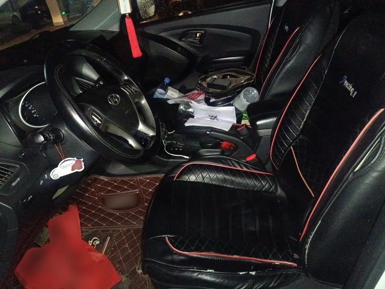 Hyundai ix35 2015 2.0L Automatic 2WD Smart Version China V Standard — миниатюра 16