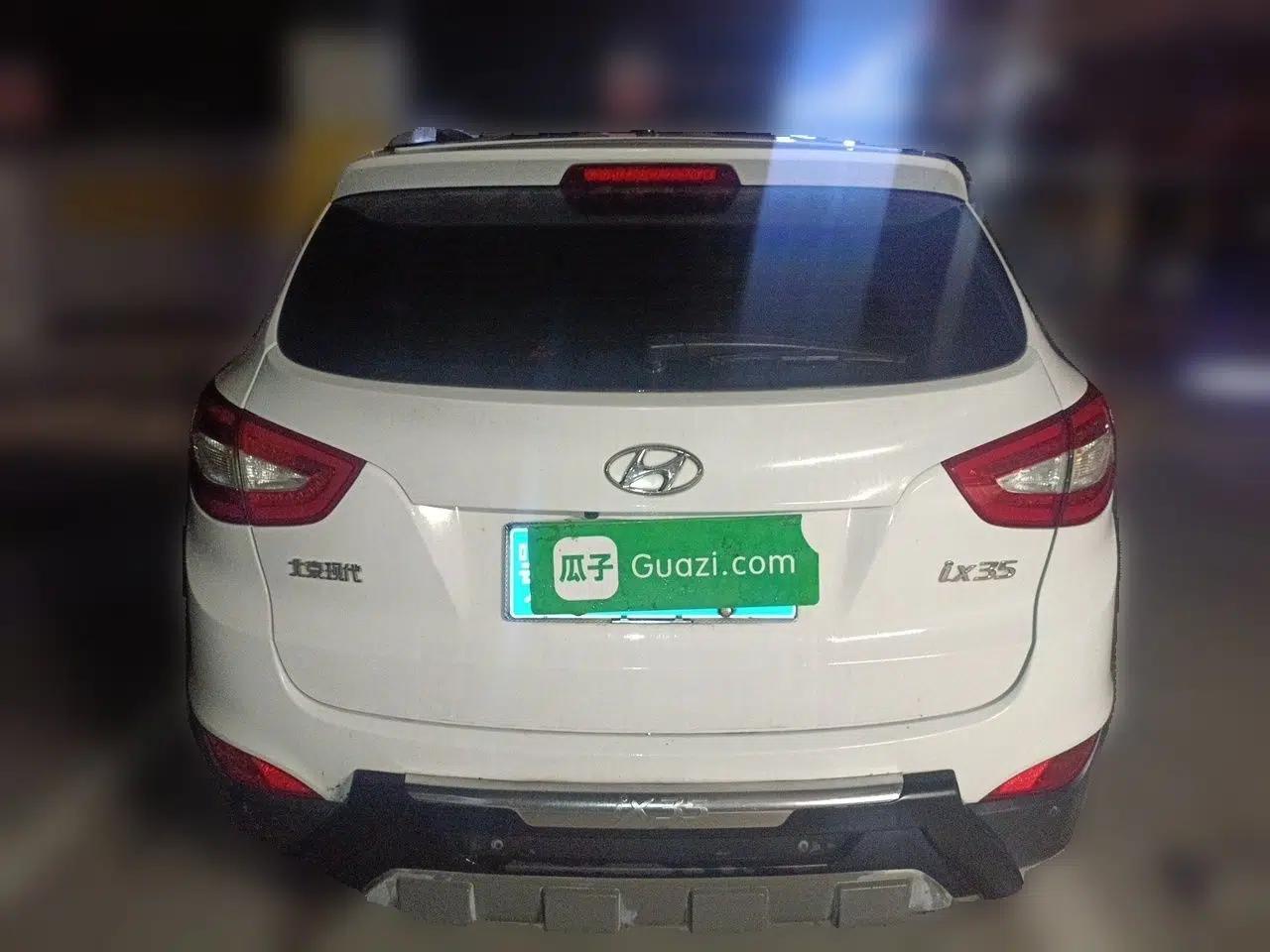 Hyundai ix35 2015 2.0L Automatic 2WD Smart Version China V Standard — миниатюра 5