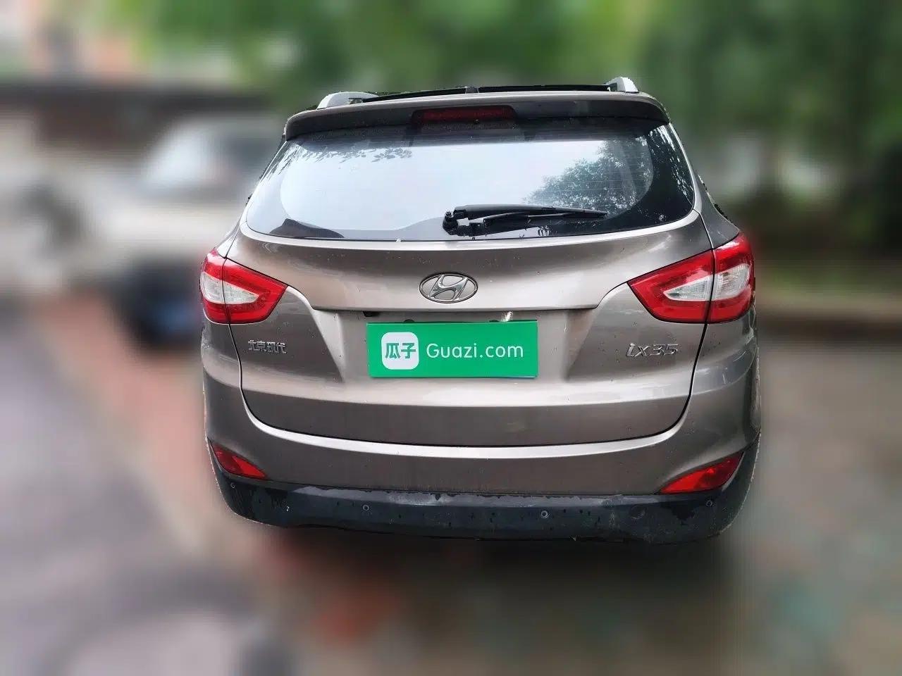 Hyundai ix35 2013 2.0L Automatic Two-Wheel Drive Smart GLS China IV Standard — миниатюра 5