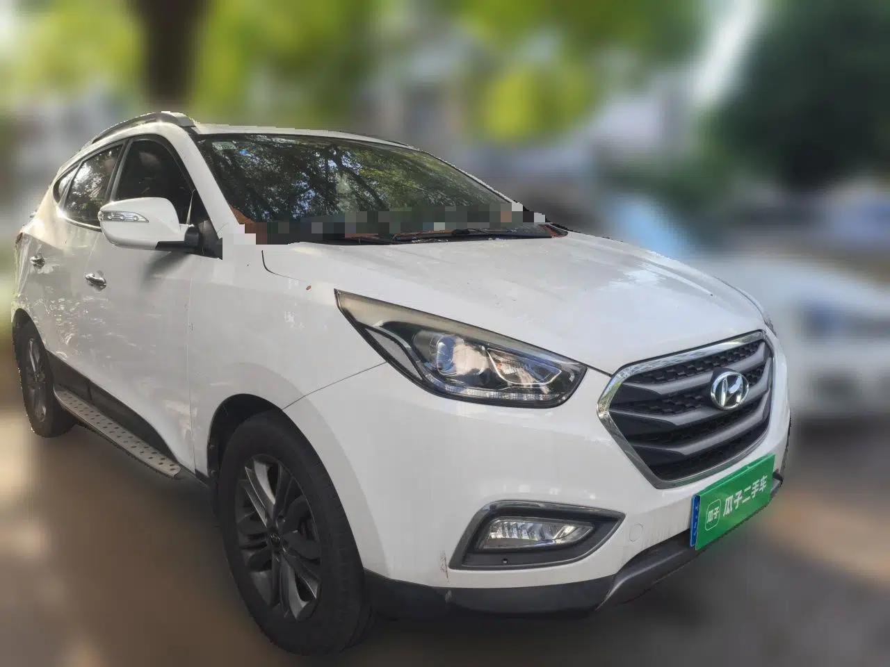 Hyundai ix35 2015 2.0L Automatic 2WD Smart Type China IV — миниатюра 3