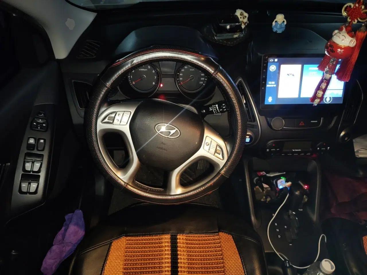 Hyundai ix35 2015 2.0L Automatic 2WD Smart Type China IV — миниатюра 11