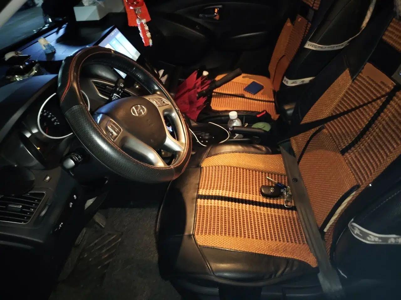 Hyundai ix35 2015 2.0L Automatic 2WD Smart Type China IV — миниатюра 16
