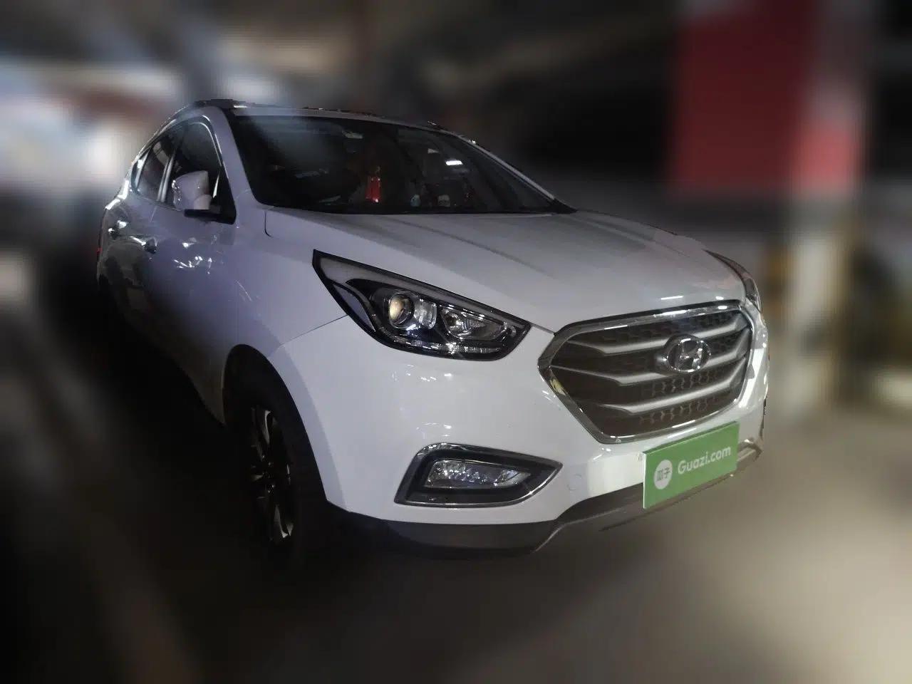 Hyundai ix35 2015 2.0L Automatic 2WD Smart Type China IV — миниатюра 3