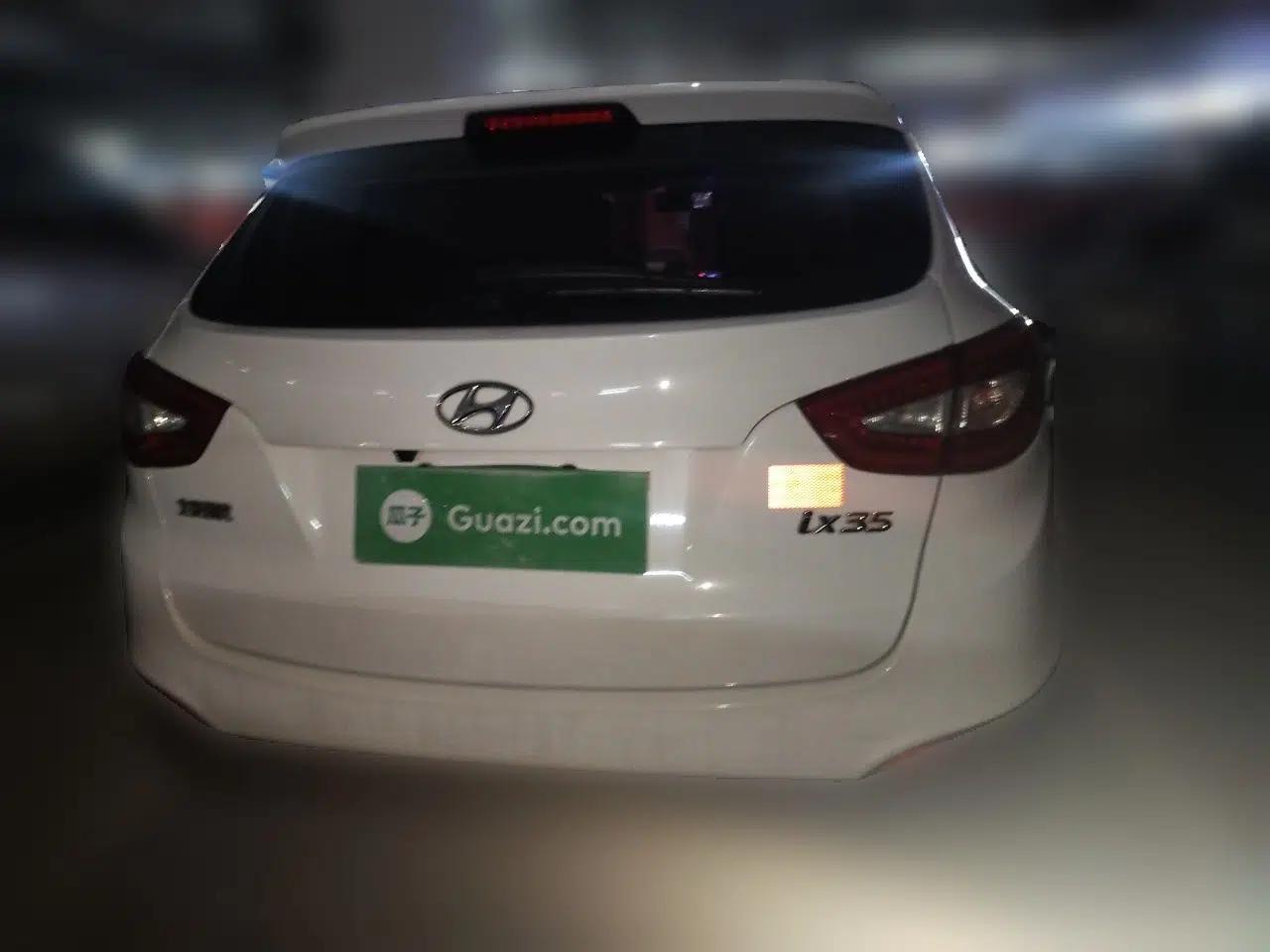 Hyundai ix35 2015 2.0L Automatic 2WD Smart Type China IV — миниатюра 5