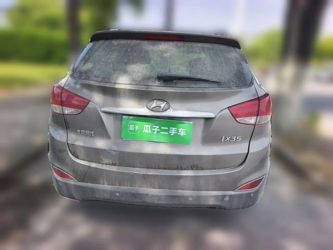 Hyundai ix35 2010 2.0L Automatic Two-Wheel Drive Elite Edition GLS — миниатюра 5