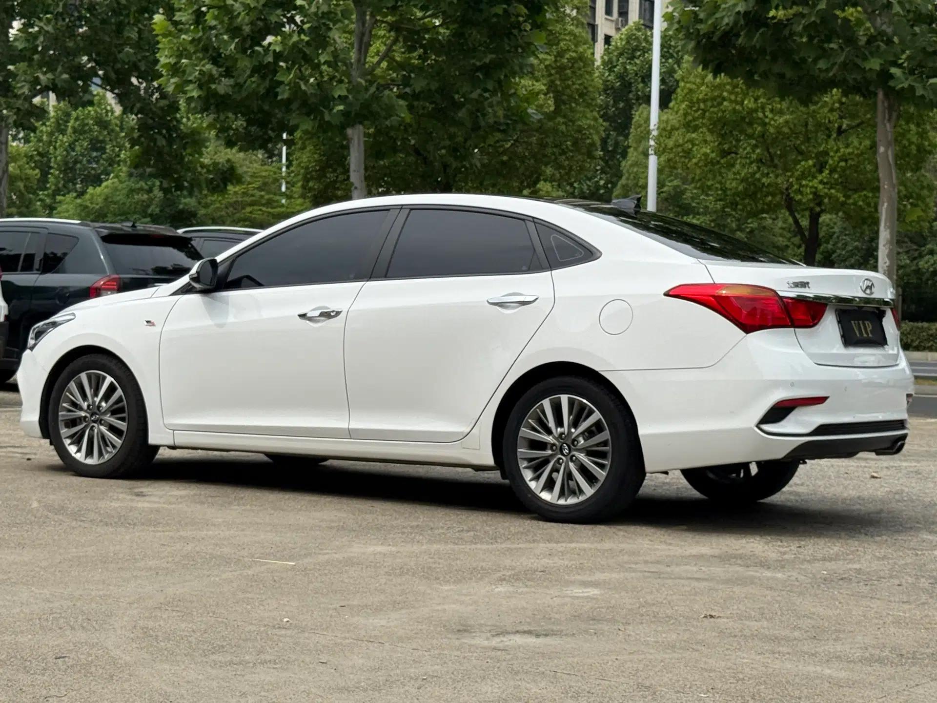 Hyundai Mistra 2017 1.8L Automatic Smart GLS China V Standard — миниатюра 3