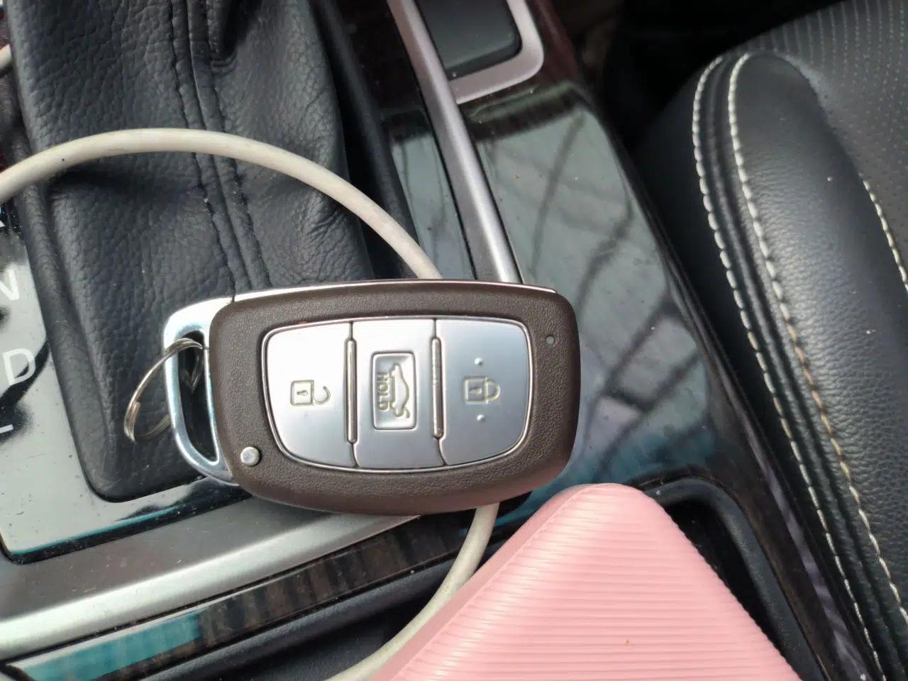 Hyundai Mistra 2016 1.6T Automatic Smart GLS — миниатюра 9