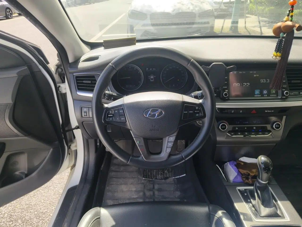 Hyundai Mistra 2017 1.8L Automatic Deluxe DLX Model China V Emission Standard — миниатюра 9