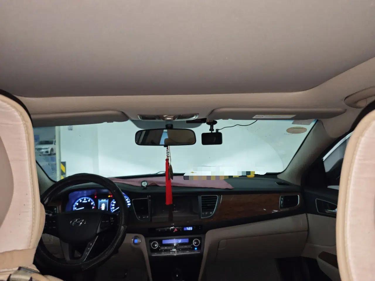 Hyundai Mistra 2014 1.8L Automatic Deluxe DLX Model — миниатюра 15