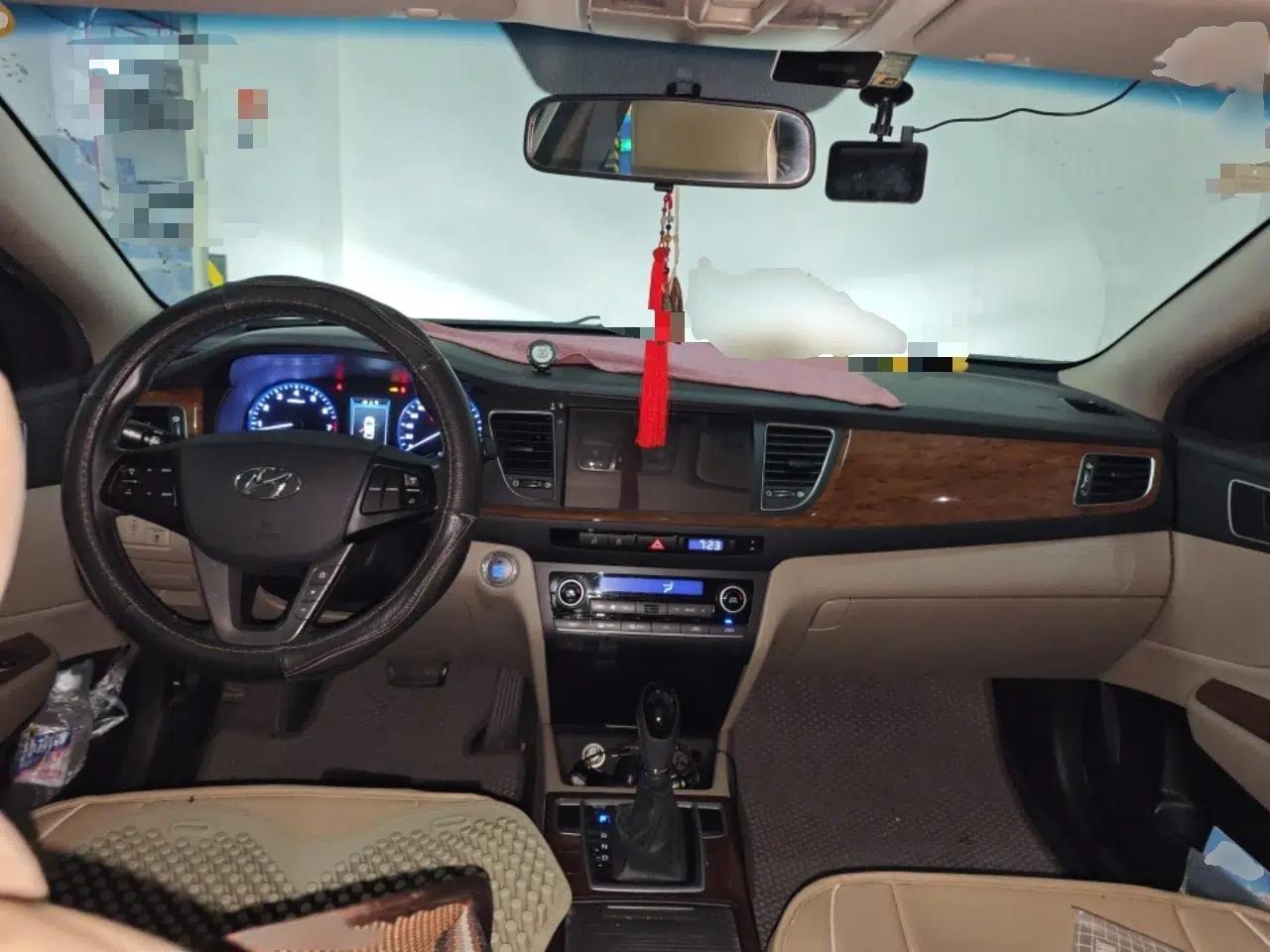 Hyundai Mistra 2014 1.8L Automatic Deluxe DLX Model — миниатюра 18