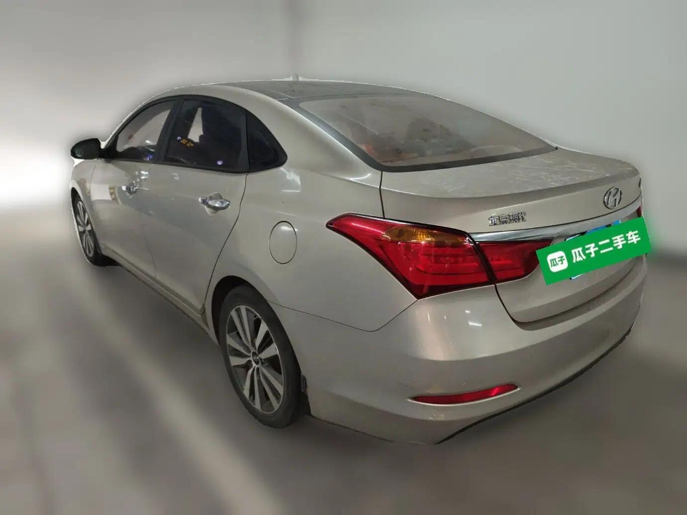 Hyundai Mistra 2014 1.8L Automatic Deluxe DLX Model — миниатюра 4