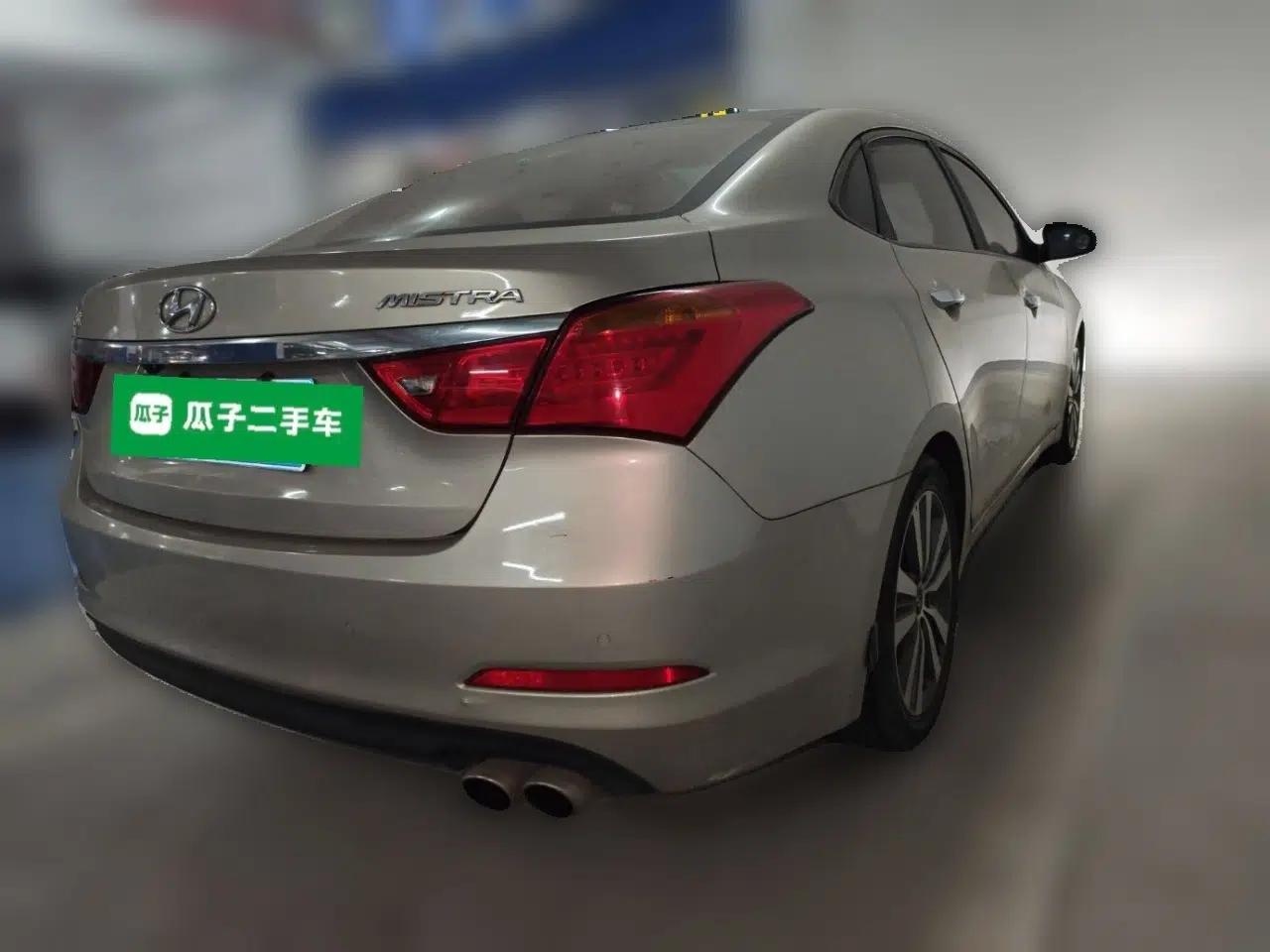 Hyundai Mistra 2014 1.8L Automatic Deluxe DLX Model — миниатюра 6