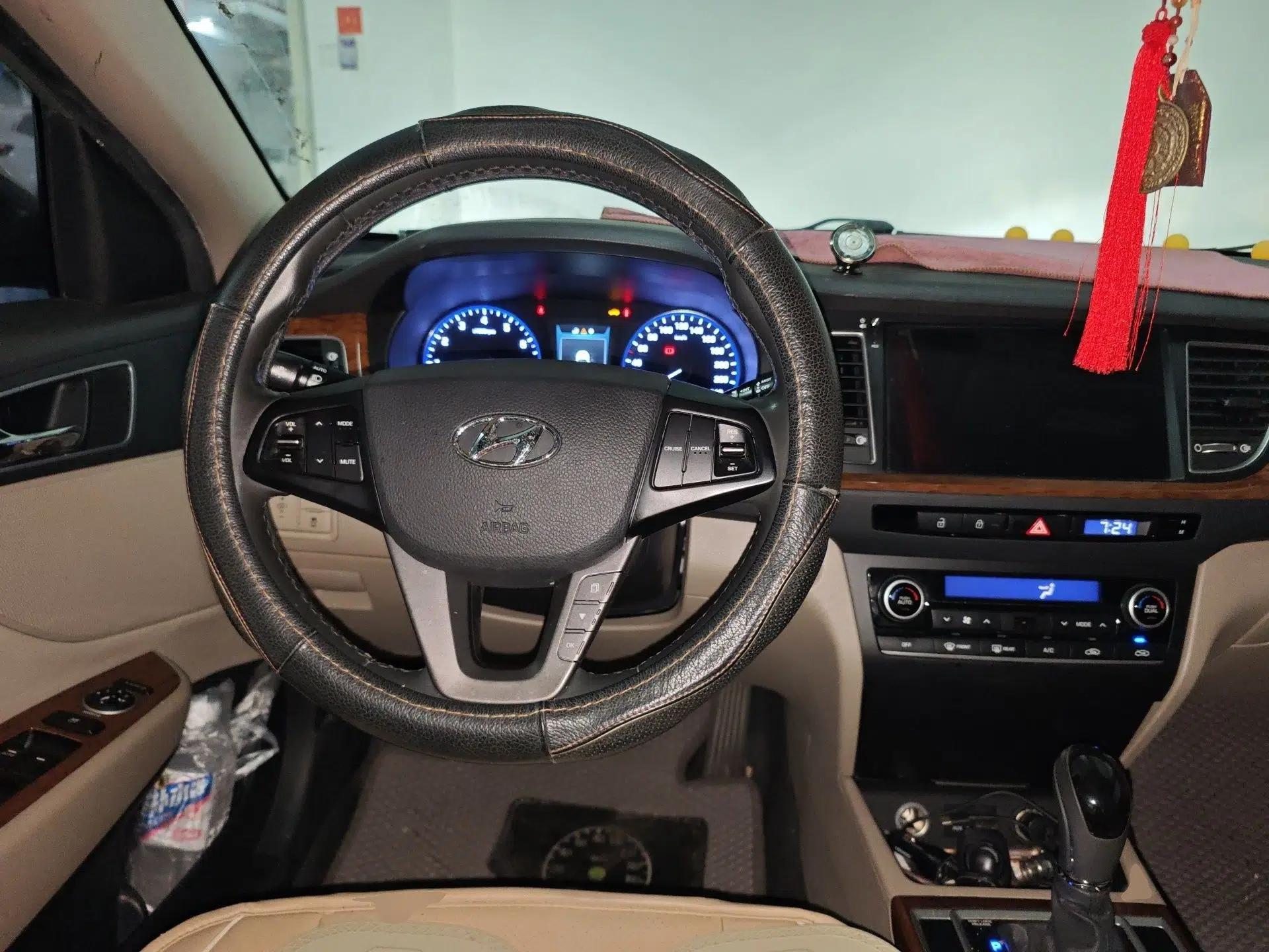 Hyundai Mistra 2014 1.8L Automatic Deluxe DLX Model — миниатюра 9