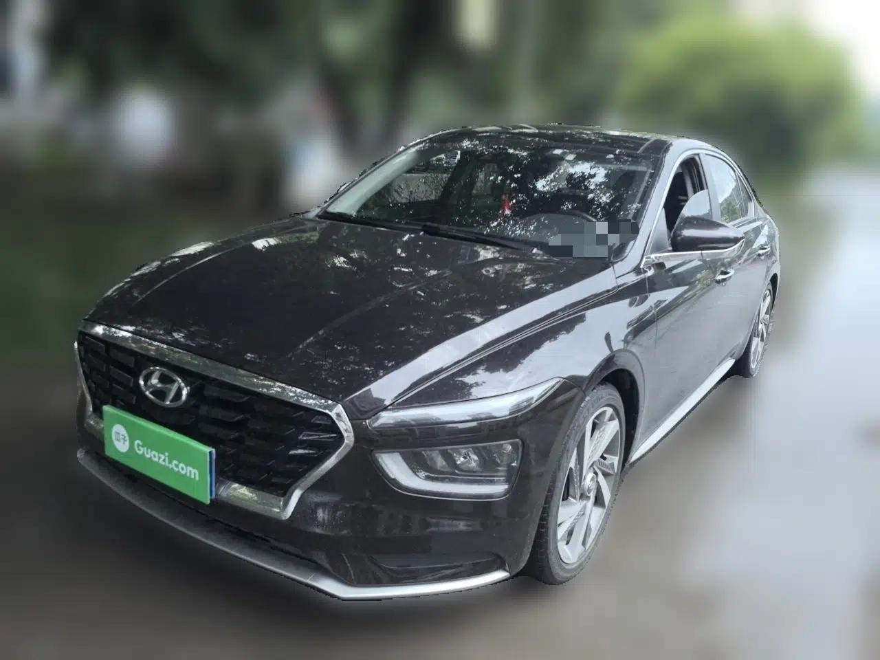 Hyundai Mistra 2021 1.8L CVT LUX Premium Edition — миниатюра 1