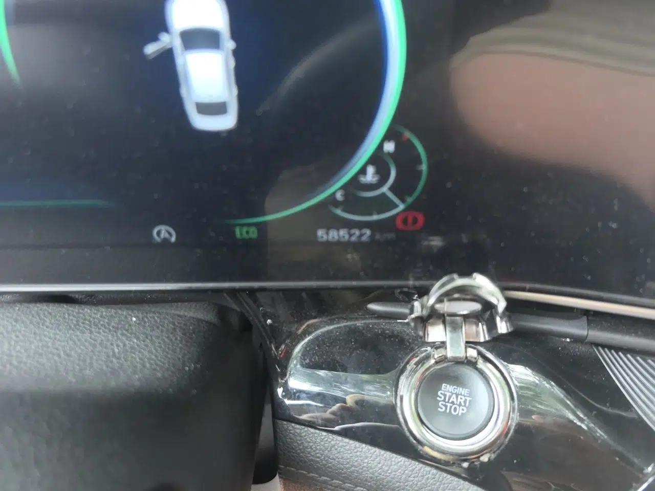 Hyundai Mistra 2021 1.8L CVT LUX Premium Edition — миниатюра 13