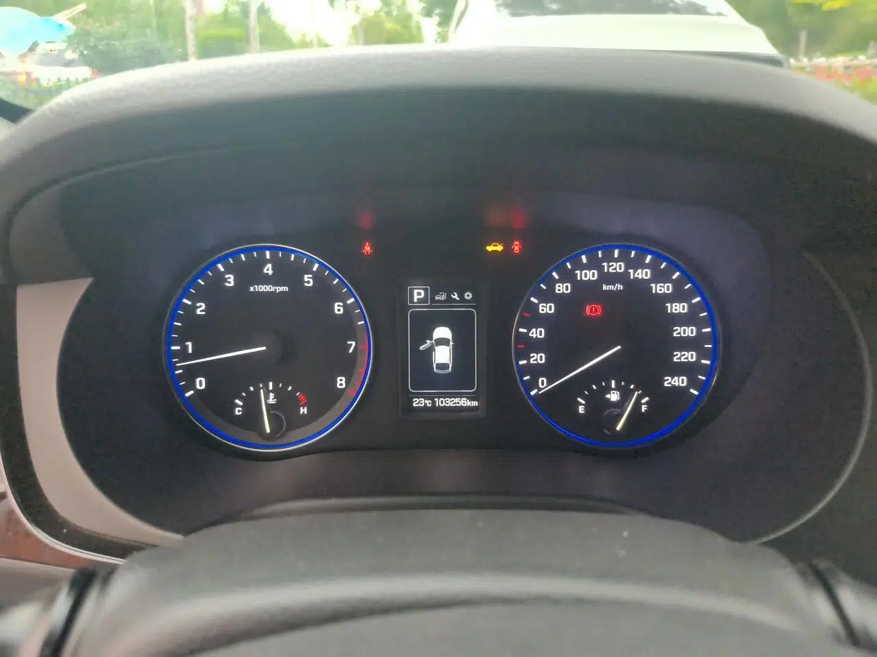 Hyundai Mistra 2016 1.8L Automatic Smart GLS — миниатюра 12