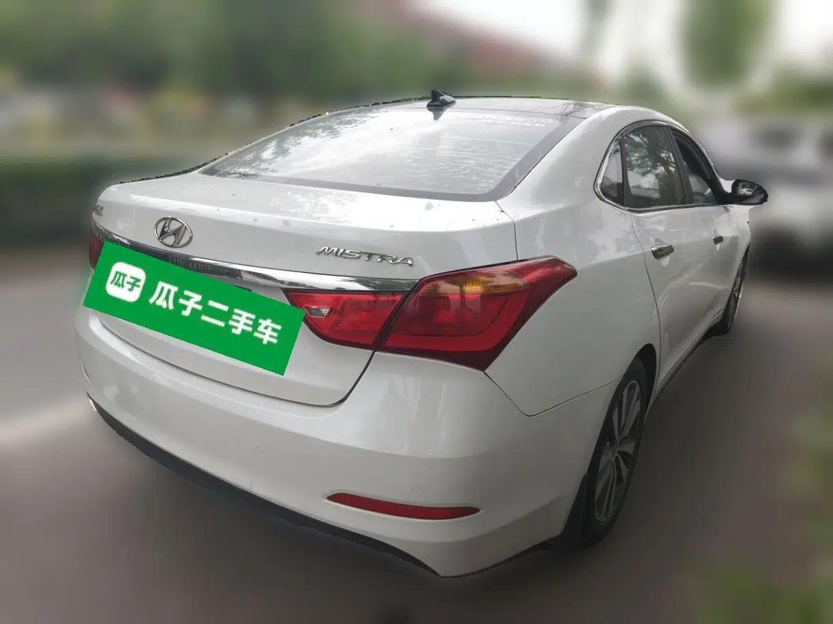 Hyundai Mistra 2016 1.8L Automatic Smart GLS — миниатюра 6