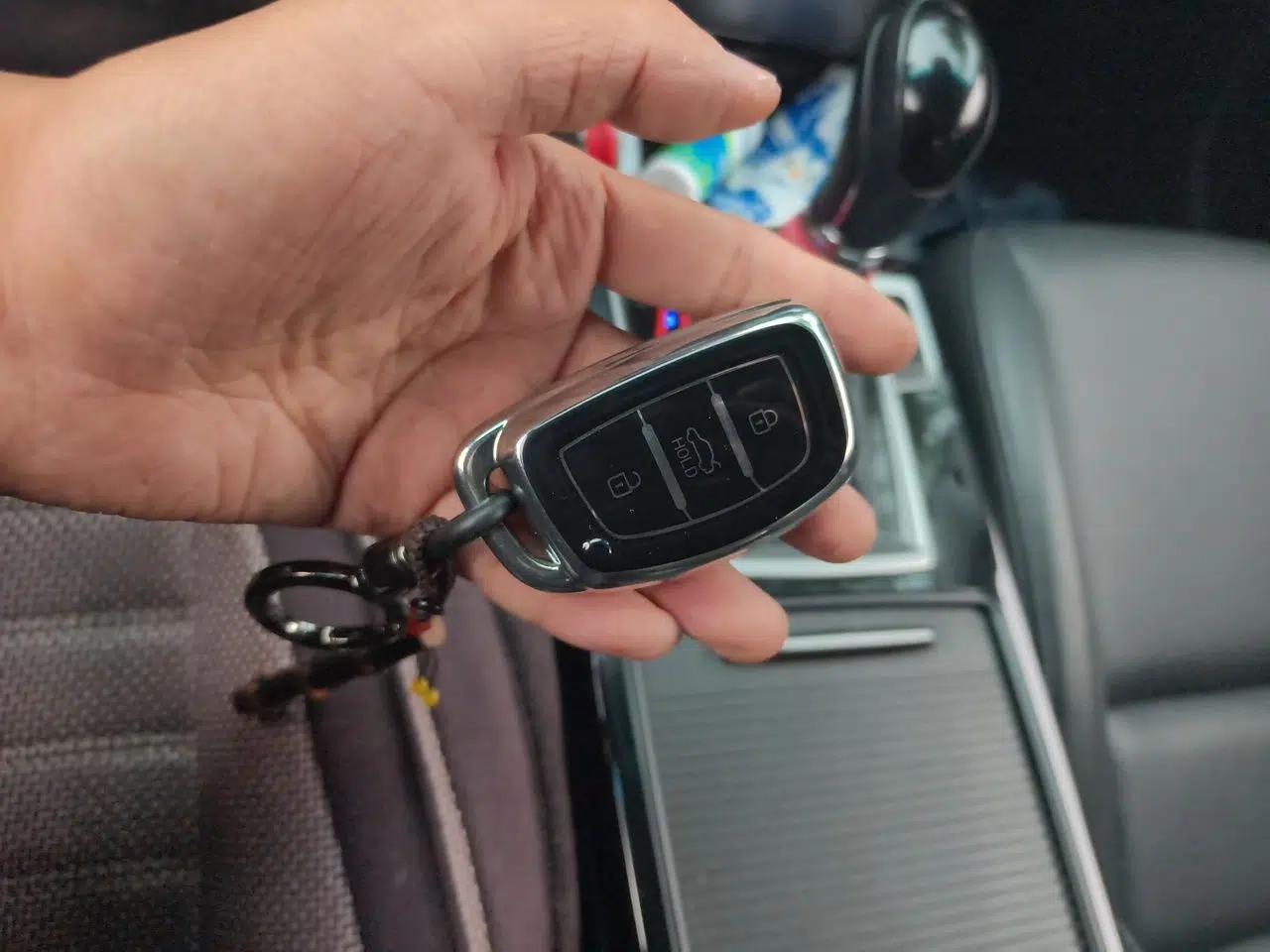 Hyundai Mistra 2016 1.8L Automatic Smart GLS — миниатюра 9