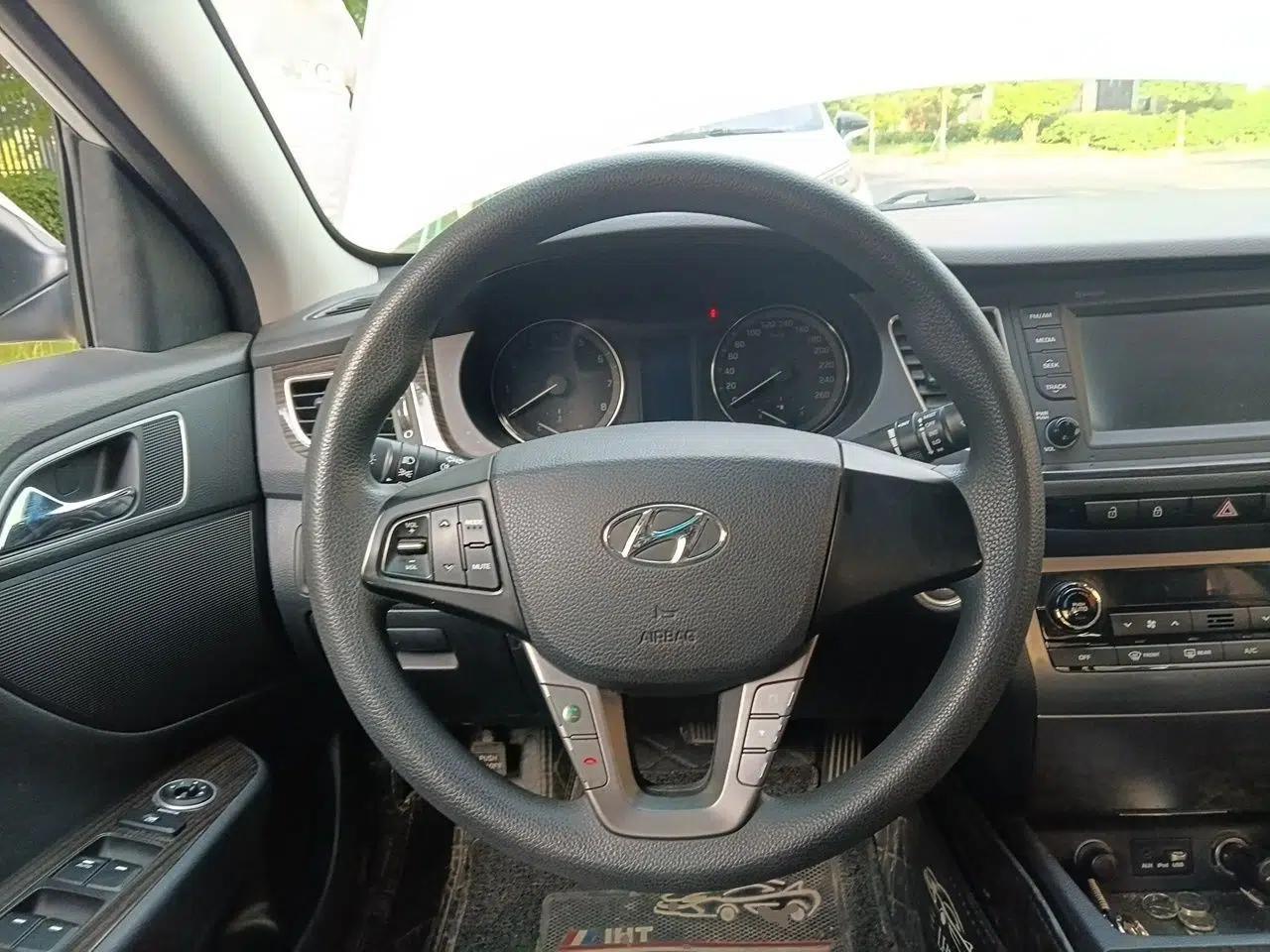 Hyundai Mistra 2016 1.6T Automatic Smart GLS — миниатюра 11