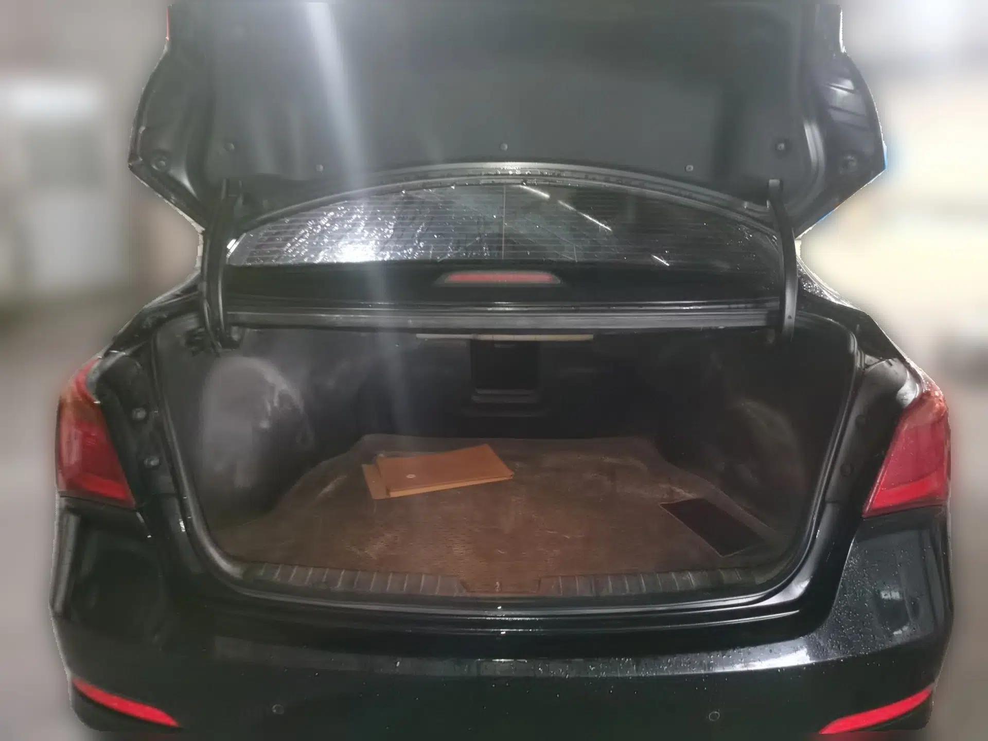 Hyundai Mistra 2014 1.8L Automatic Smart GLS — миниатюра 20