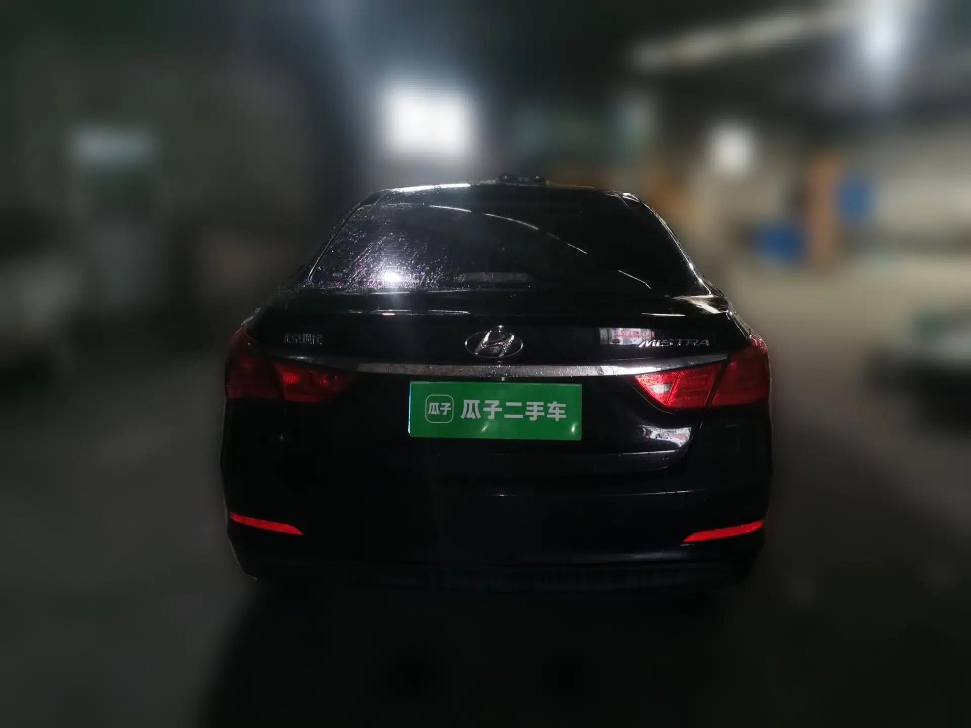 Hyundai Mistra 2014 1.8L Automatic Smart GLS — миниатюра 5