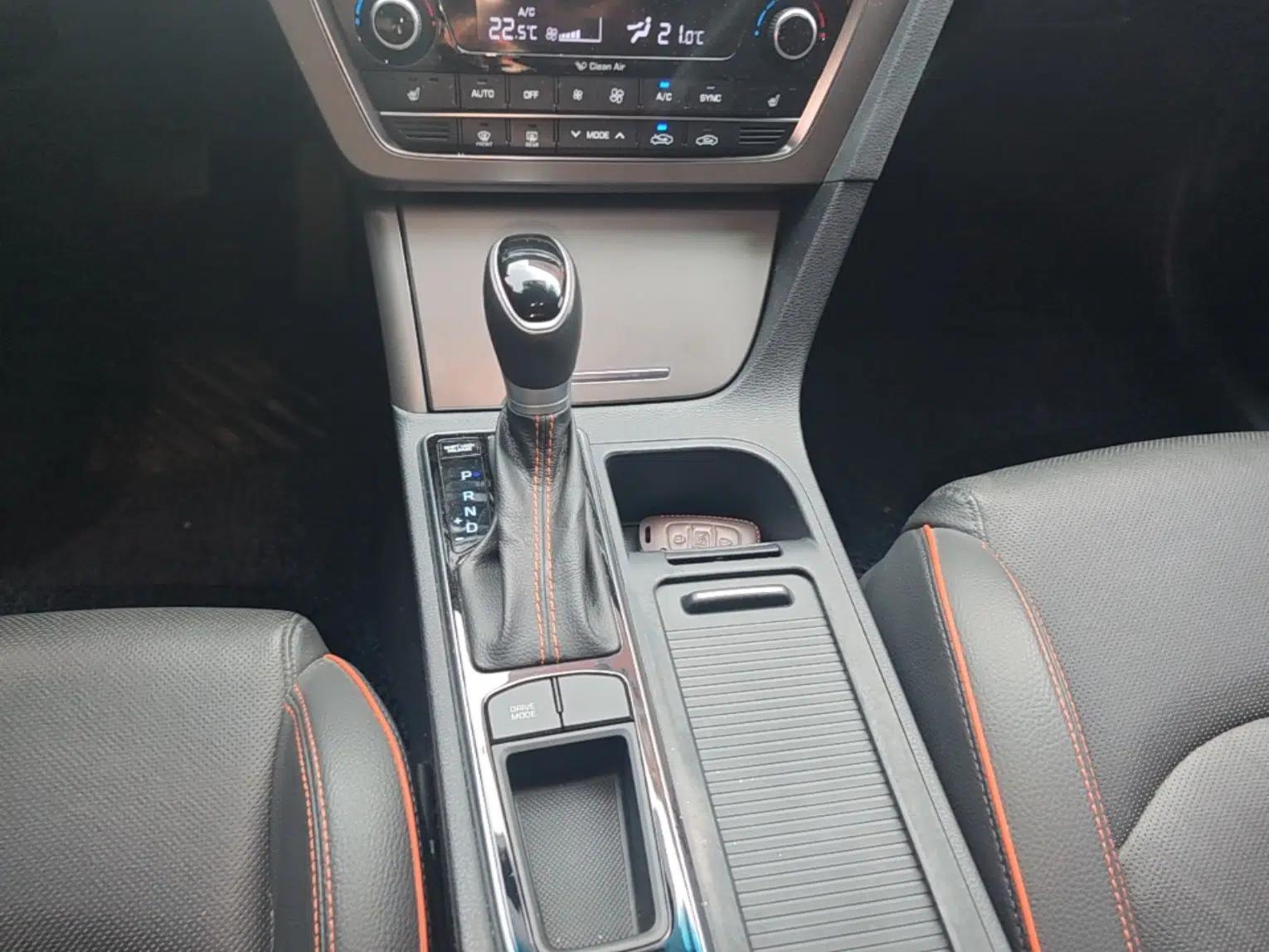 Hyundai Sonata 2017 1.6T GLS Smart Model — миниатюра 17