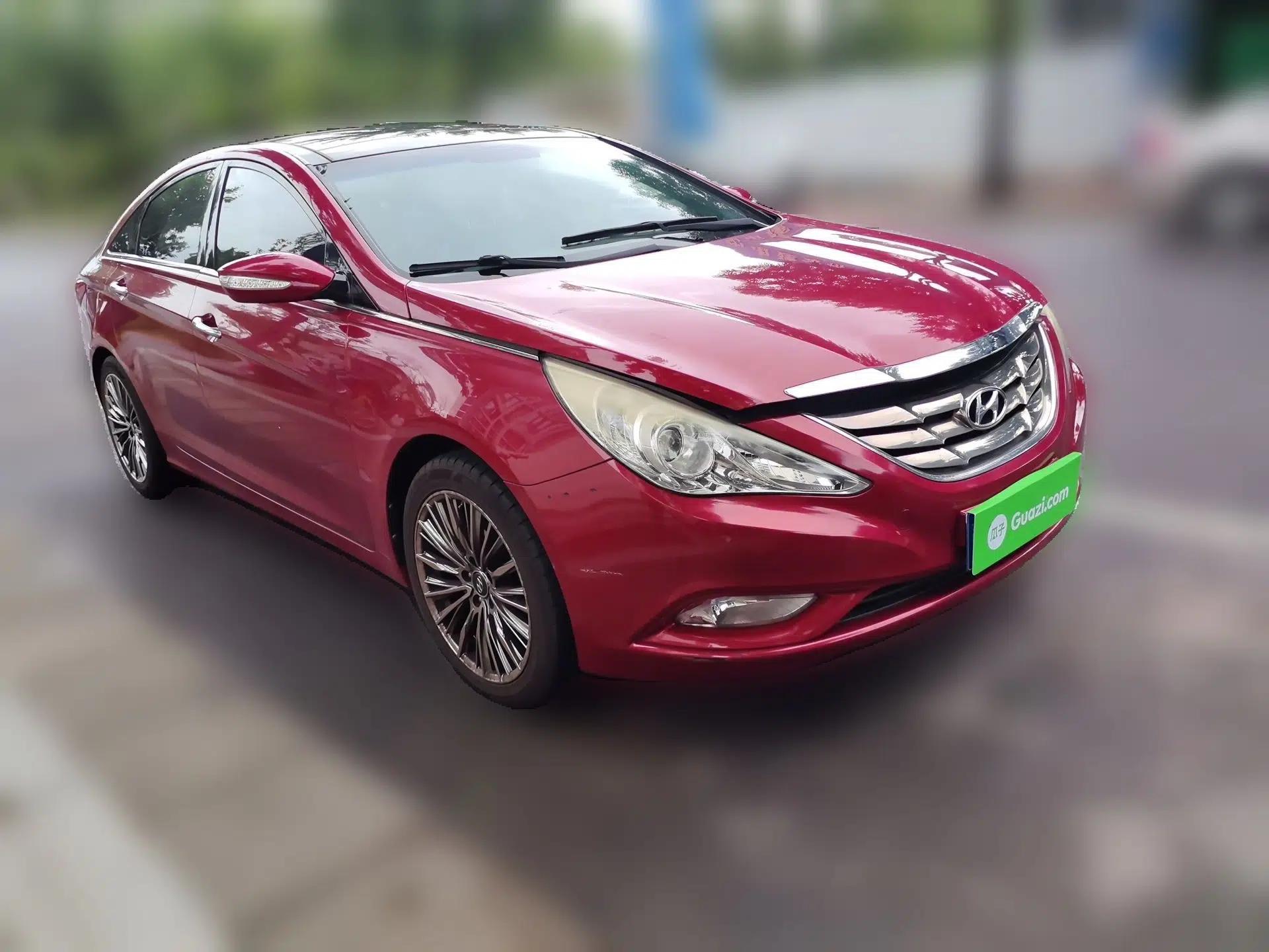Hyundai Sonata 2011 2.0L Automatic Supreme Edition — миниатюра 3