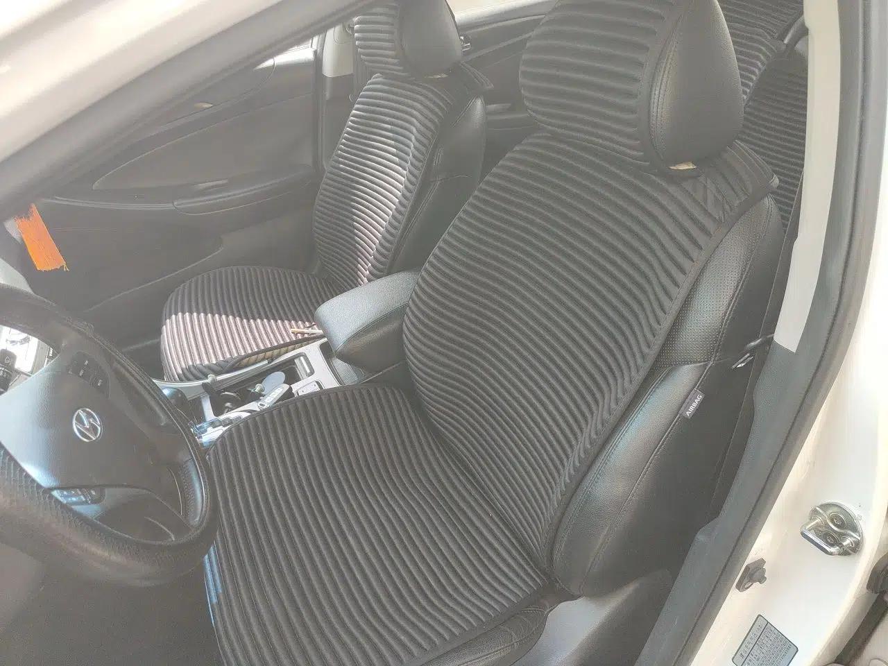 Hyundai Sonata 2011 2.0L Automatic Luxury Edition — миниатюра 16