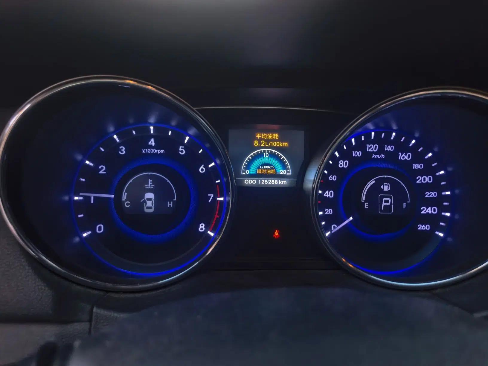 Hyundai Sonata 2013 2.0L Automatic Leading Edition — миниатюра 13